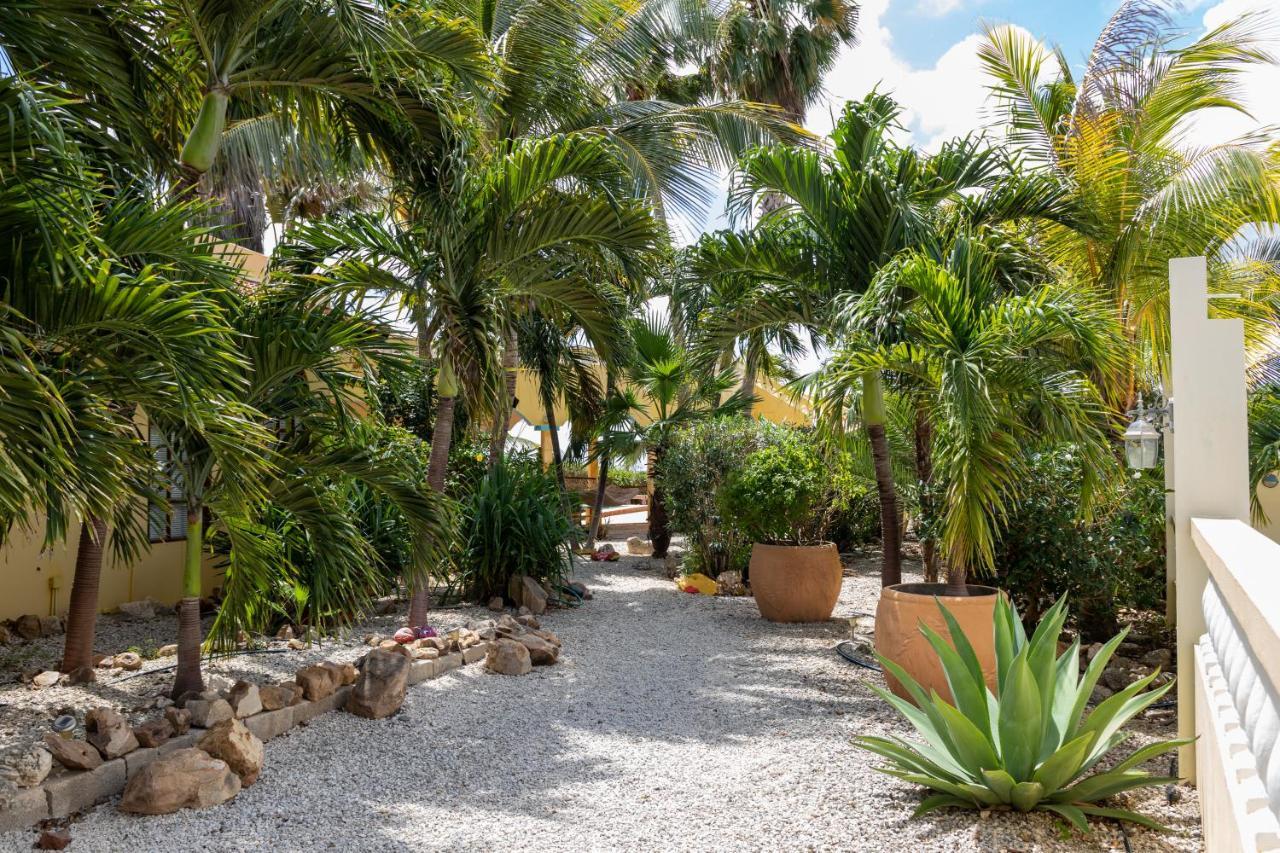 Goood Resort Kralendijk  Exterior photo