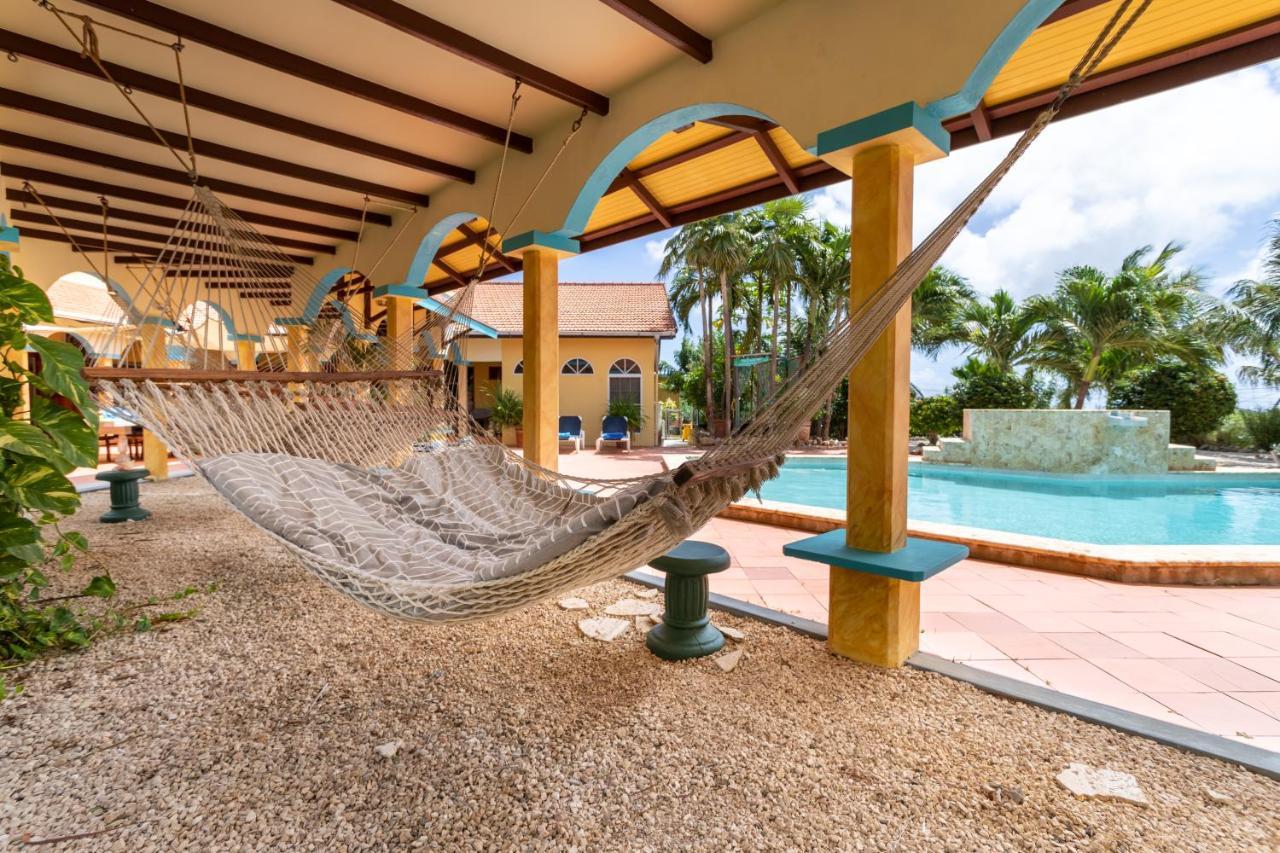 Goood Resort Kralendijk  Exterior photo